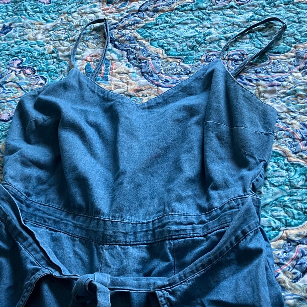 Newly added🌟 Derek Heart Light Blue Denim jumper - Picture 4 of 9